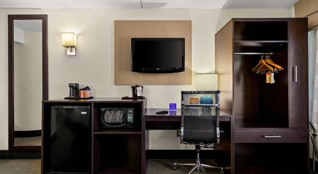 Четырёхместный номер Standard Sleep Inn Wilmington near University