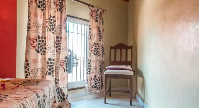 Villa 60, Rezervovat Vila Hotely v Thiès s parkováním, Parkování