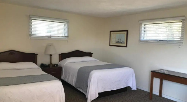 Четырёхместный номер Standard Sea Lion Motel