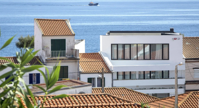 Praia de Santos - Exclusive Guest House, Rezervați Pensiune Pensiuni în Azore, Pensiune