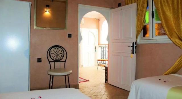 Riad NADIRA, Забронировать Отель Отели Марракеш-Тенсифт-Эль-Хауз с парковкой, Парковка