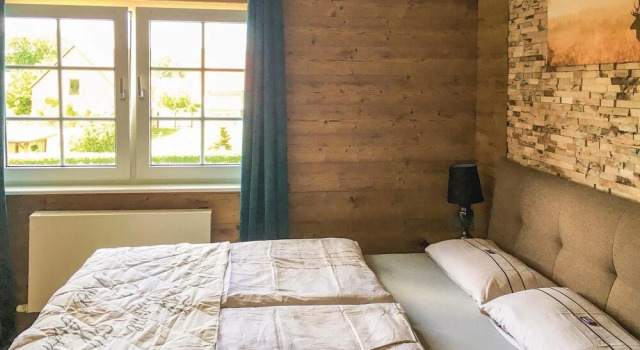 Stunning Home in Bad Saarow With 4 Bedrooms and Wifi, Book Hotel Bad Saarow Scharmuetzelsee