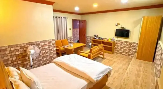 Hotel Om, Забронировать Отель Баудхатинчуле 