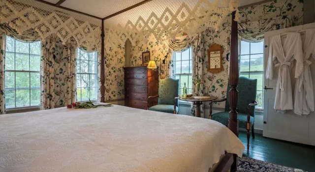 Люкс Deluxe Inn at Valley Farms