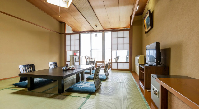 Семейный номер Standard Tsuruga Tunnel Onsen Kitaguni Grand Hotel