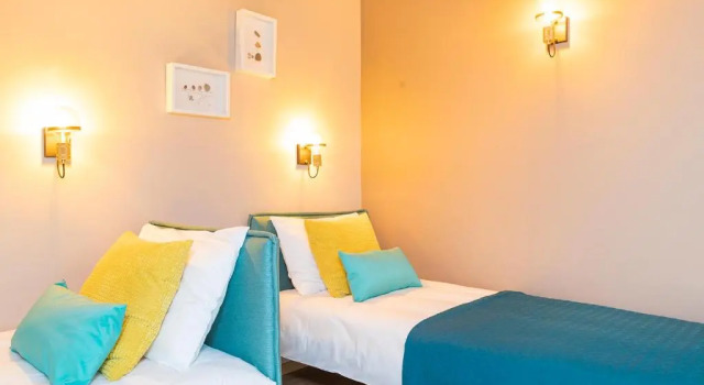 KURSHI Hotel & SPA, Book Ferieresort Hoteller i Pieriga med parkering, Parkering