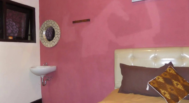 De Clove Guest House, Забронировать Гостевой дом Гостевые дома Маланга, рядом с Университет Бравиджая Маланг, Гостевой дом