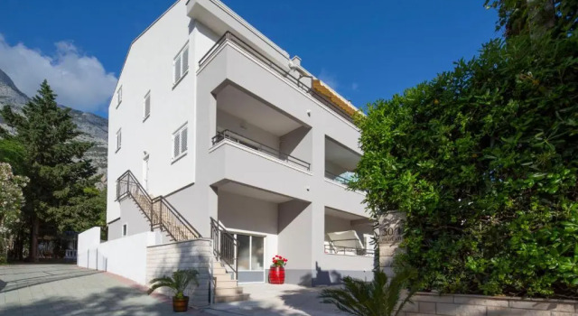Apartments Filipeti, Забронировать Апартаменты/квартира Отели Макарска с парковкой, рядом с Францисканский монастырь, Парковка