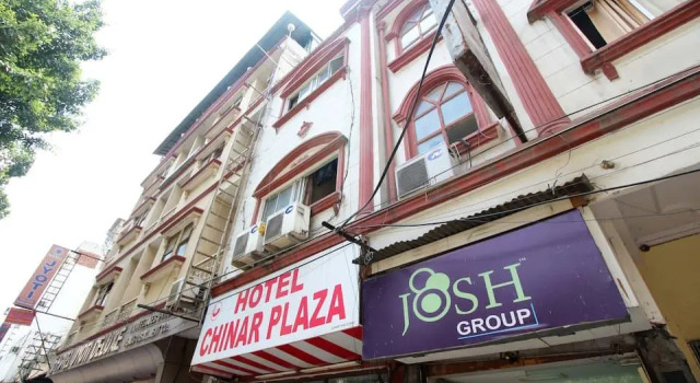 Hotel Chinar Plaza