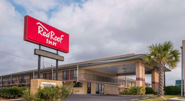 Четырёхместный номер Standard Red Roof Inn Mobile - Midtown