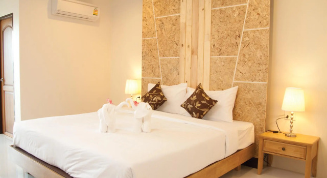 Двухместный номер Deluxe с балконом и с красивым видом из окна JS Residence Krabi