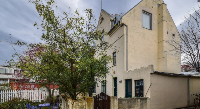 Apartment B29