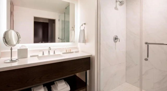 Номер Standard Renaissance Denver Downtown City Center Hotel