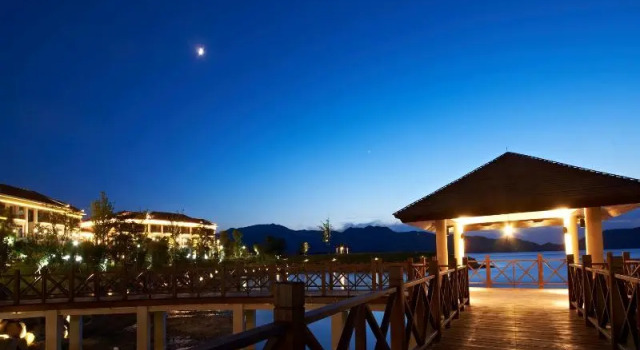 New Century Hotel Yuyao Siming Lake, Prenota Hotel Hotel a Ningbo con piscina, Piscina