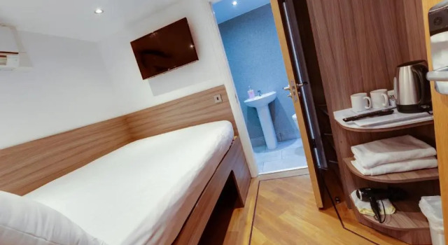 Двухместный номер Standard без окна The Podworks Hotel