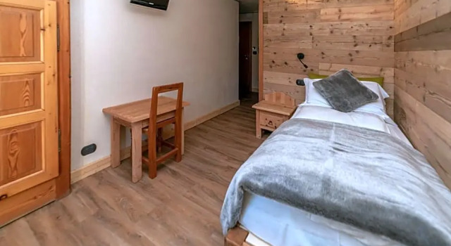 Hotel Stella Alpina, Забронировать Отель Саузе-д'Ульс Val di Susa, рядом с Горнолыжный курорт Саузе-д’Ульс - Жувансо