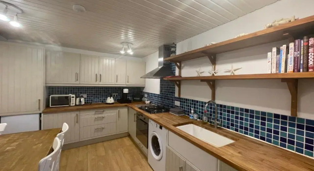 Апартаменты с 3 комнатами Harbourside Apartment