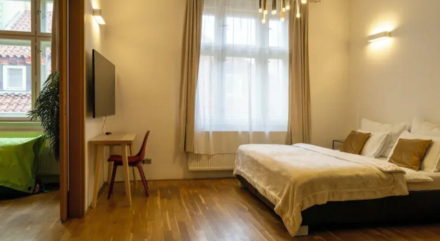 Katerina's Old Town Suite, Забронировать Отель Отели Праги 4 звезды, рядом с Mozart Dinner Prague, 4*