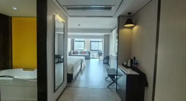Люкс Chaoman Hotel (Guiyang North Railway Station Guanshanhu Exhibition City Branch)