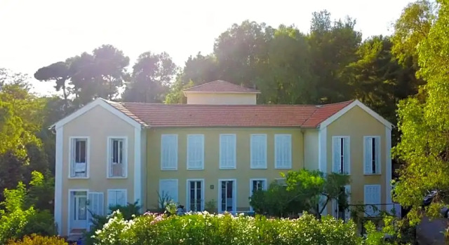 Villa les Lys, Забронировать Вилла Коттеджи Var coast, Коттедж