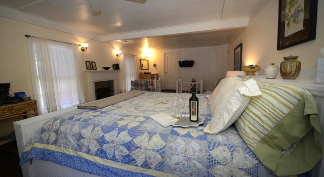 Old Storehouse Inn, Boek Pension Dahlonega Georgia