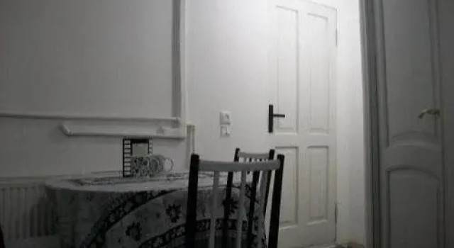 Guest House White Rooms, Забронировать Гостевой дом Чугурети Тбилиси, рядом с Тбилисский театр оперы и балета