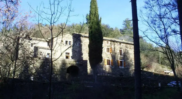 Lou Prierou, Prenota Hotel Hotel a Alvernia con parcheggio, Parcheggio