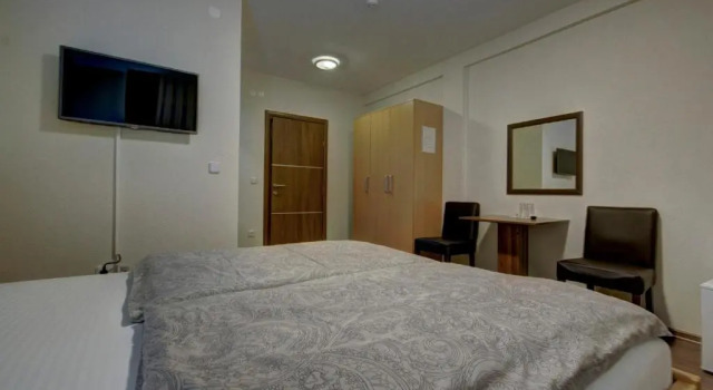 Tihe Noci Motel, Забронировать Мотель Отели Пале 3 звезды, 3*