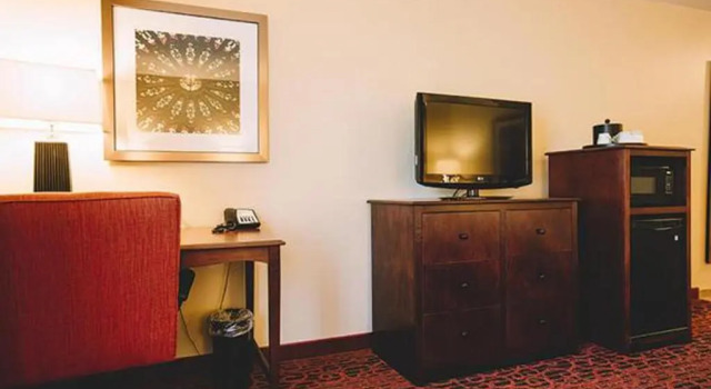 Четырёхместный номер Standard Hampton Inn & Suites Minot