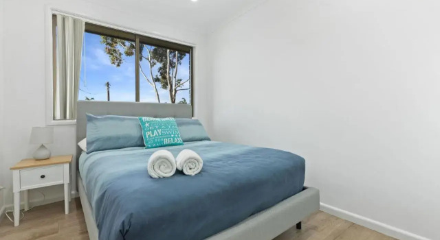 Modern Family Holiday Home Overlooking Jervis Bay