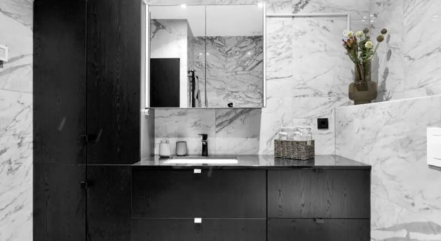Апартаменты с балконом ALVA Apartments