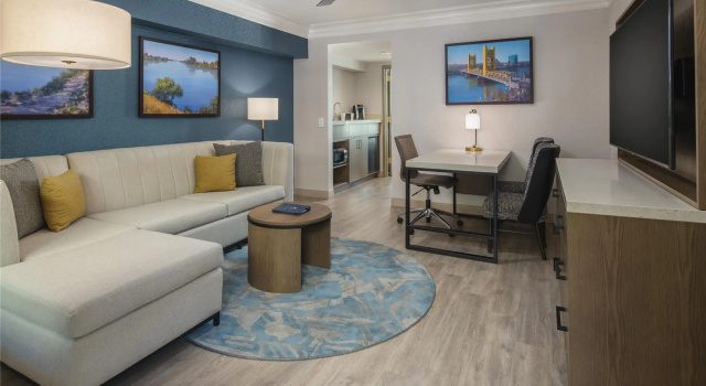 Двухместный номер Standard Embassy Suites by Hilton Sacramento Riverfront Promenade