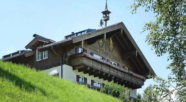 Chalet in Dienten by Ski Slopes & Wellness, Забронировать Шале Виллы Динтен-ам-Хохкёниг, рядом с Гондольный подъемник 10эр Габюхельбан, Вилла