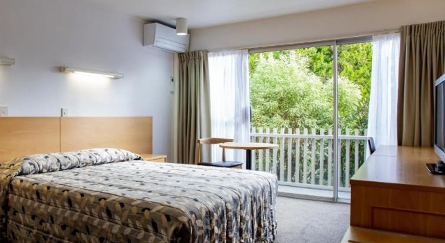 Двухместный номер Standard с балконом Auckland Rose Park Hotel