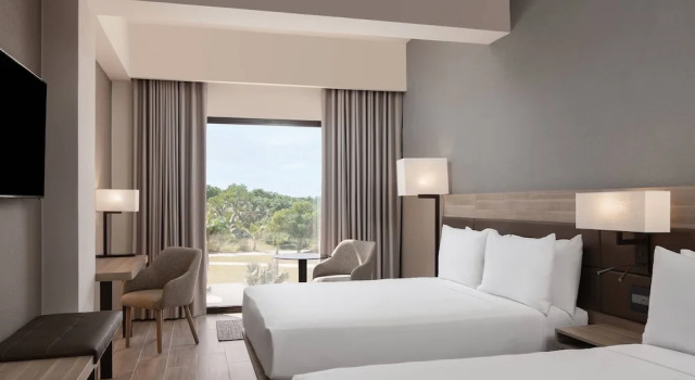 Четырёхместный Номер AC Deluxe AC Hotel by Marriott Punta Cana