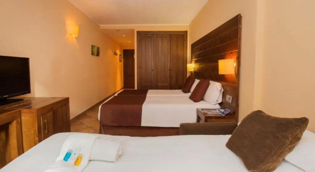 Трёхместный номер Standard Hotel Màgic Ski by Nexta