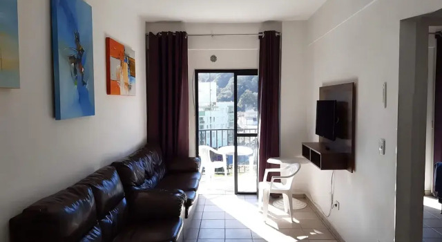 Апартаменты BIWA Condomínio cm Piscina, 1garagem, WI-FI 300 Mega, Central de vigilância remota , Centro do Guarujá, próximo à Praia da Enseada e próx do Comércio, horários check-in e check-out flexíveis