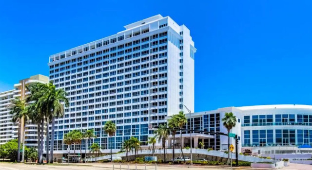 Castle PH3, Varaa Hotelli Hotellit Miami Beach uima-altaalla, Uima-allas