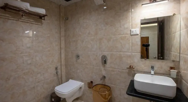 Номер Deluxe Hotel Heraa International Mumbai