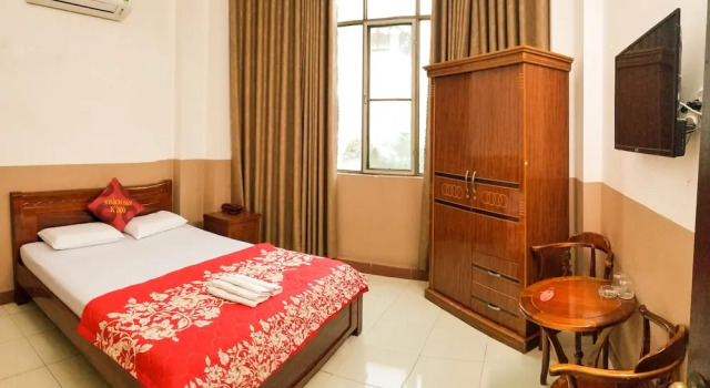 K300 Hotel by OYO Rooms