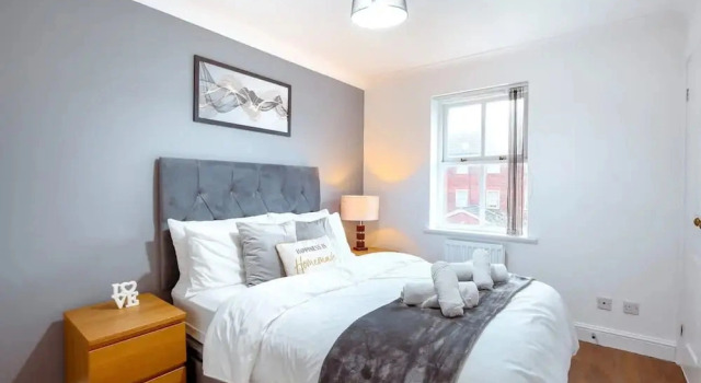 Spacious Wimbledon House Lovely Garden Parking