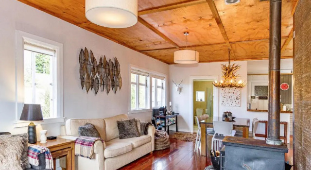 Stag & 3 Pigs - Ohakune Holiday Home, Rezerwuj Hotel Hotele w Auckland Region z parkingiem, Parking