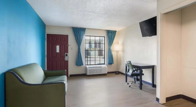 Люкс One life studio and suites