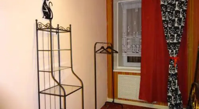 Hostel Green House on Dostoyevskaya, Забронировать Хостел Отели Санкт-Петербурга с парковкой, рядом с Владимирская, Парковка