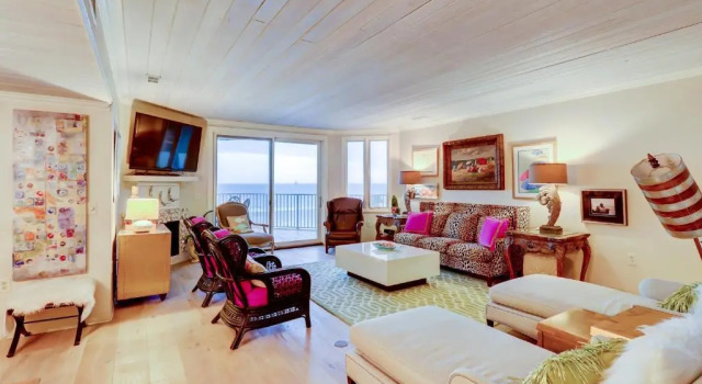4002 Turtle Lane 3 BR Oceanfront Sea Pin, Забронировать Отель Хилтон-Хед-Айленд Lowcountry, рядом с Поля для гольфа Heron Point and Ocean Course