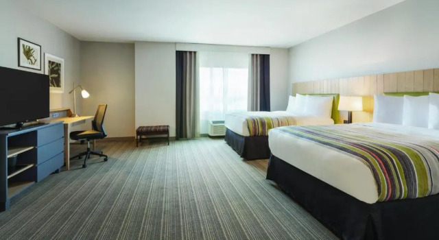 Четырёхместный номер Standard Country Inn & Suites by Radisson Ocean City