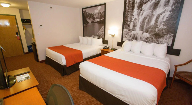Четырёхместный номер Standard Super 8 by Wyndham Drayton Valley