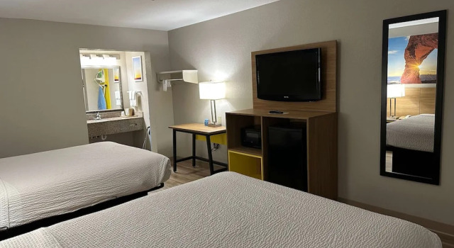 Days Inn by Wyndham Oklahoma City, Prenota Hotel Hotel a Oklahoma con piscina, Piscina