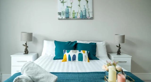 Апартаменты **New** Divine Apartments Slough High Street 2 bed