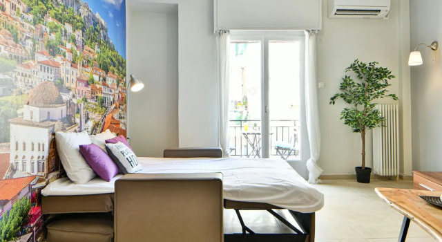 Renovated flat in Athens perfect location